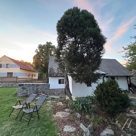 Roubenka U Zvonicky - Vilasova Lhota Ferienhaus Petrovice (Pribram)